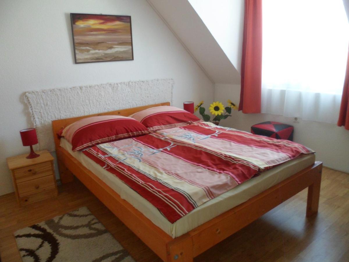 Makai Apartman Hotel Hajduszoboszlo Bagian luar foto